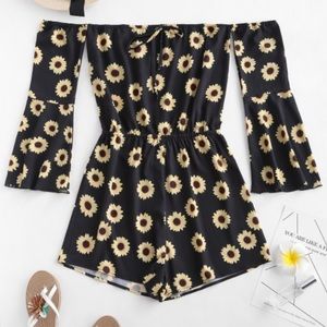 ZAFUL Sunflower Off Shoulder Bell Sleeve Romper